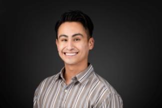 Felipe Recinos headshot